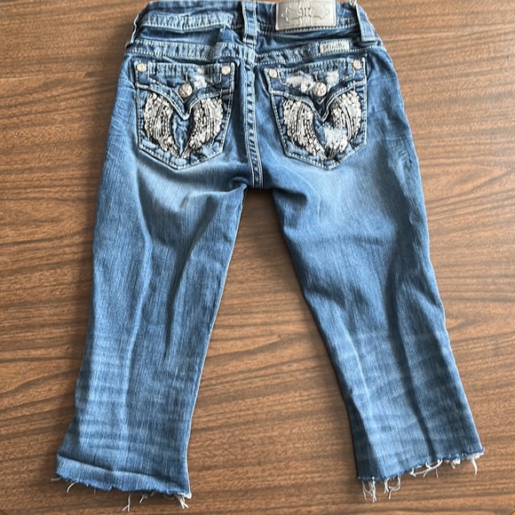 Miss Me Size 24 Mid Rise Denim Jeans Capris - Picture 4 of 4